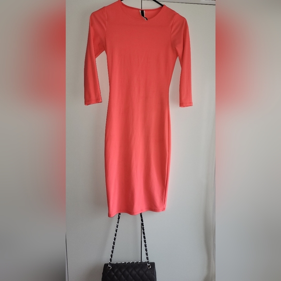 Bodycon Dress - Picture 5 of 7